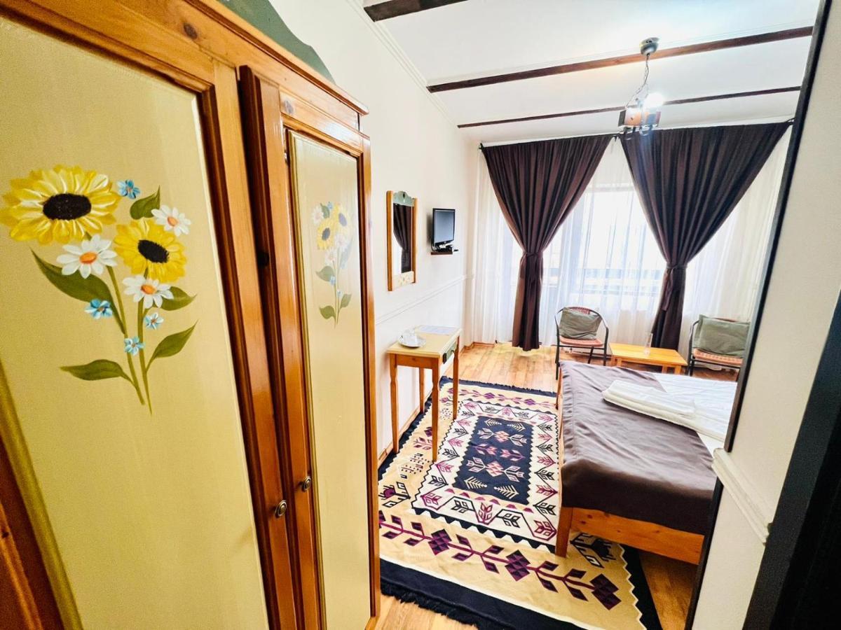 Pensiunea Casa Boiereasca Peştera Екстериор снимка