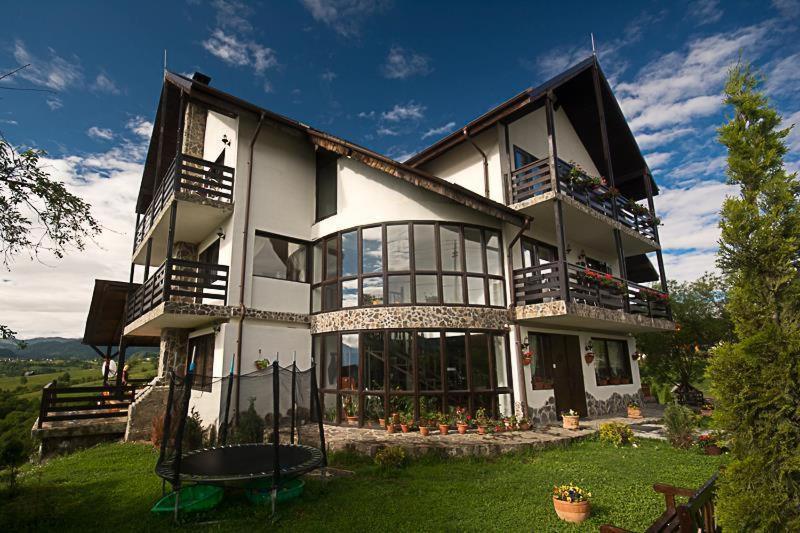 Pensiunea Casa Boiereasca Peştera Екстериор снимка